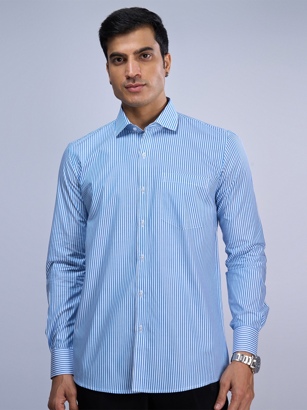

MARK & ALBERT India Slim Cotton Spread Collar Slim Fit Opaque Striped Casual Shirt, Blue