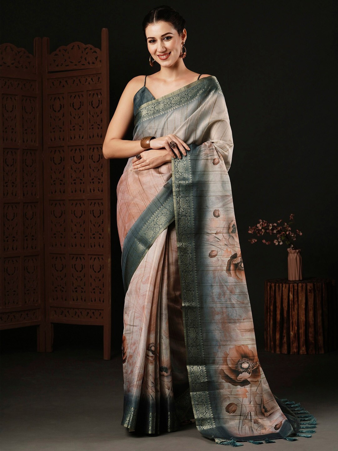 

Anouk Peach & Brown Floral Printed Zari Sungudi Saree