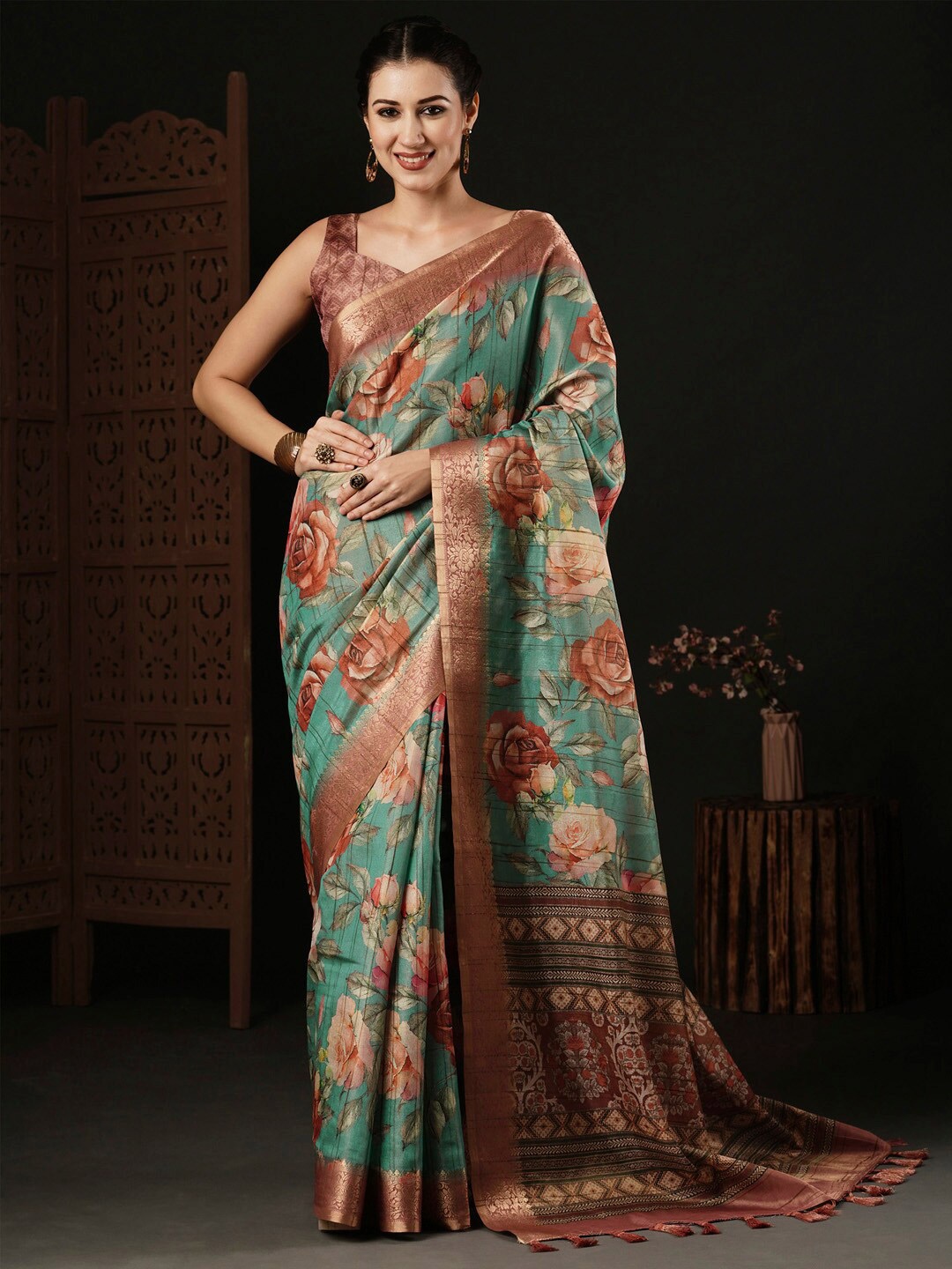 

Anouk Teal & Red Floral Printed Zari Sungudi Saree