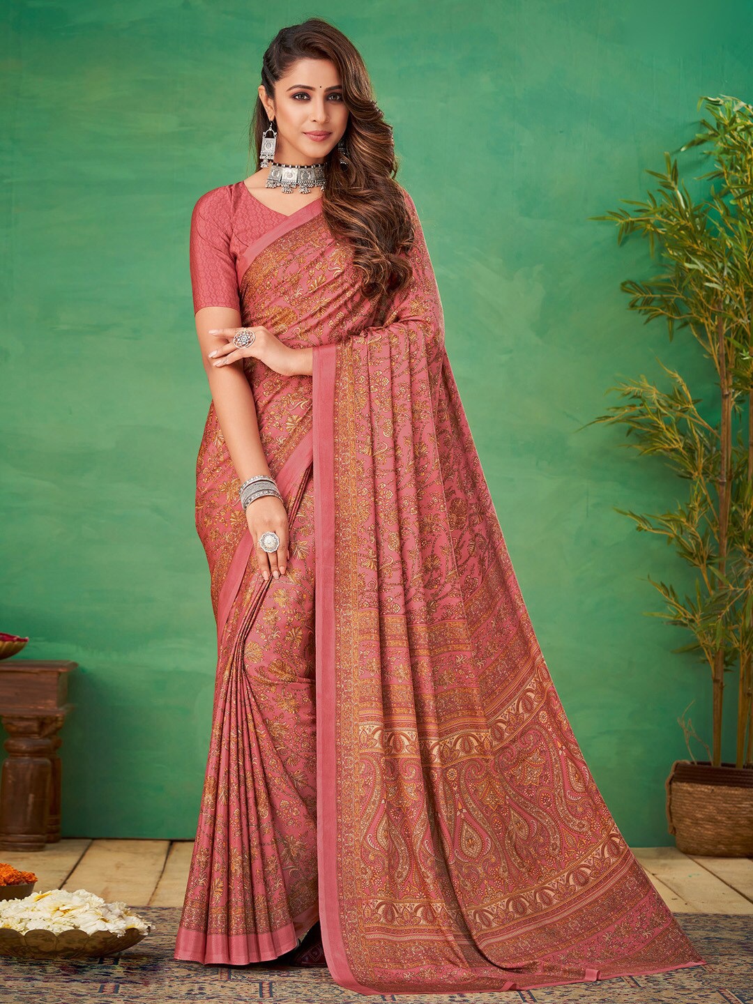 

Mitera Floral Poly Crepe Bagru Saree, Pink