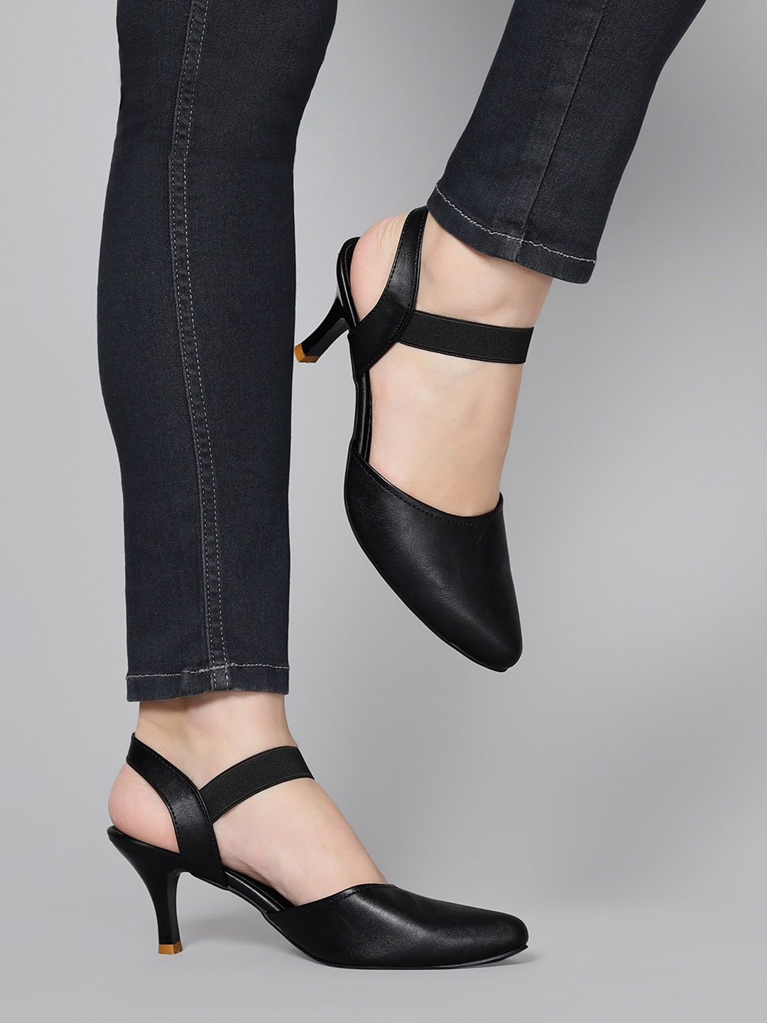 

T.ELEVEN Pointed Toe Slim Heeled Pumps, Black