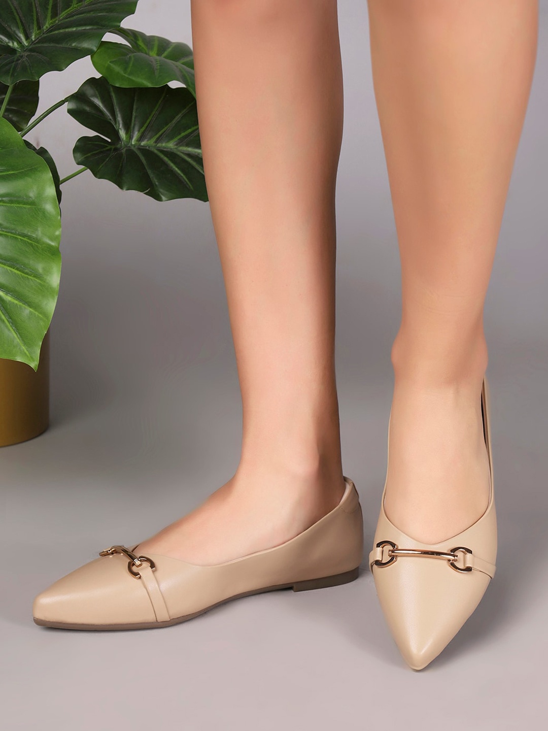 

T.ELEVEN Pointed Toe Ballerinas, Beige