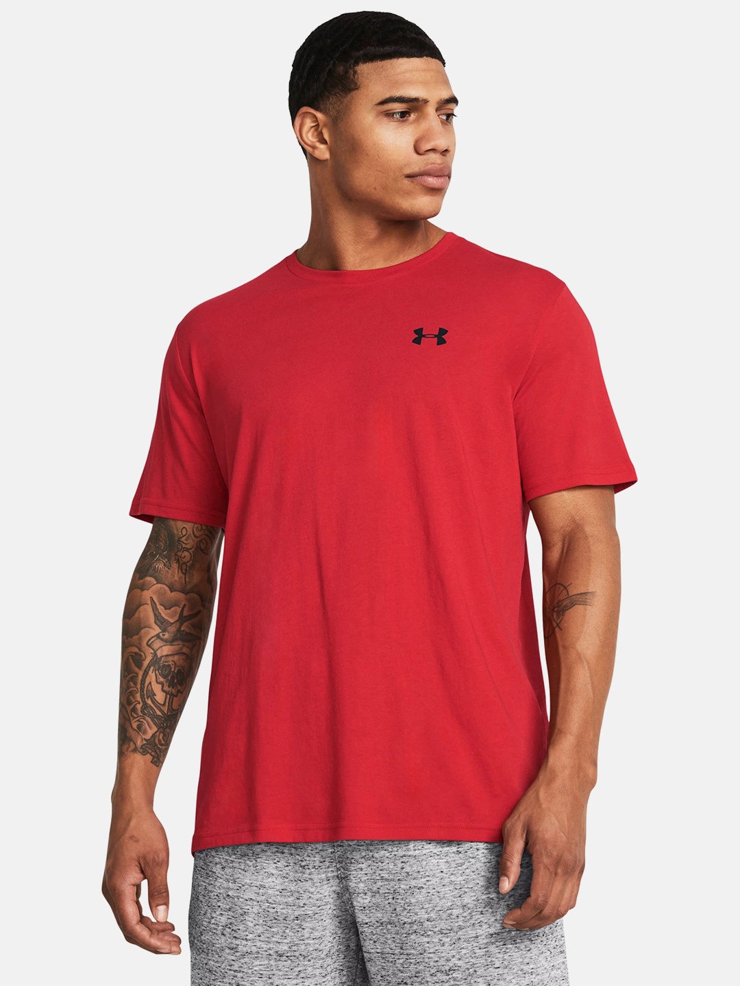 

UNDER ARMOUR Men Left Chest Lockup Training T-shirt, Red