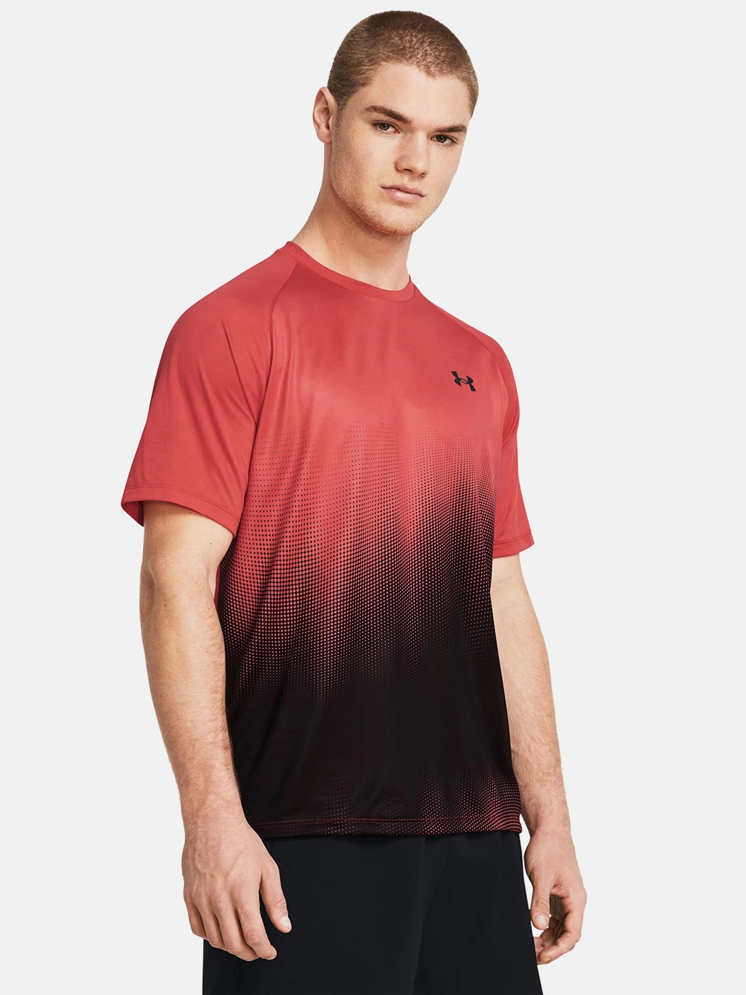 

UNDER ARMOUR Colourblocked Tech Fade Round Neck T-shirt, Red