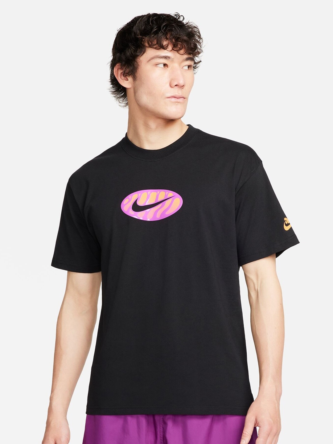 

Nike Men Sportswear Max90 Printed Cotton Relaxed-Fit T-Shirt, Black
