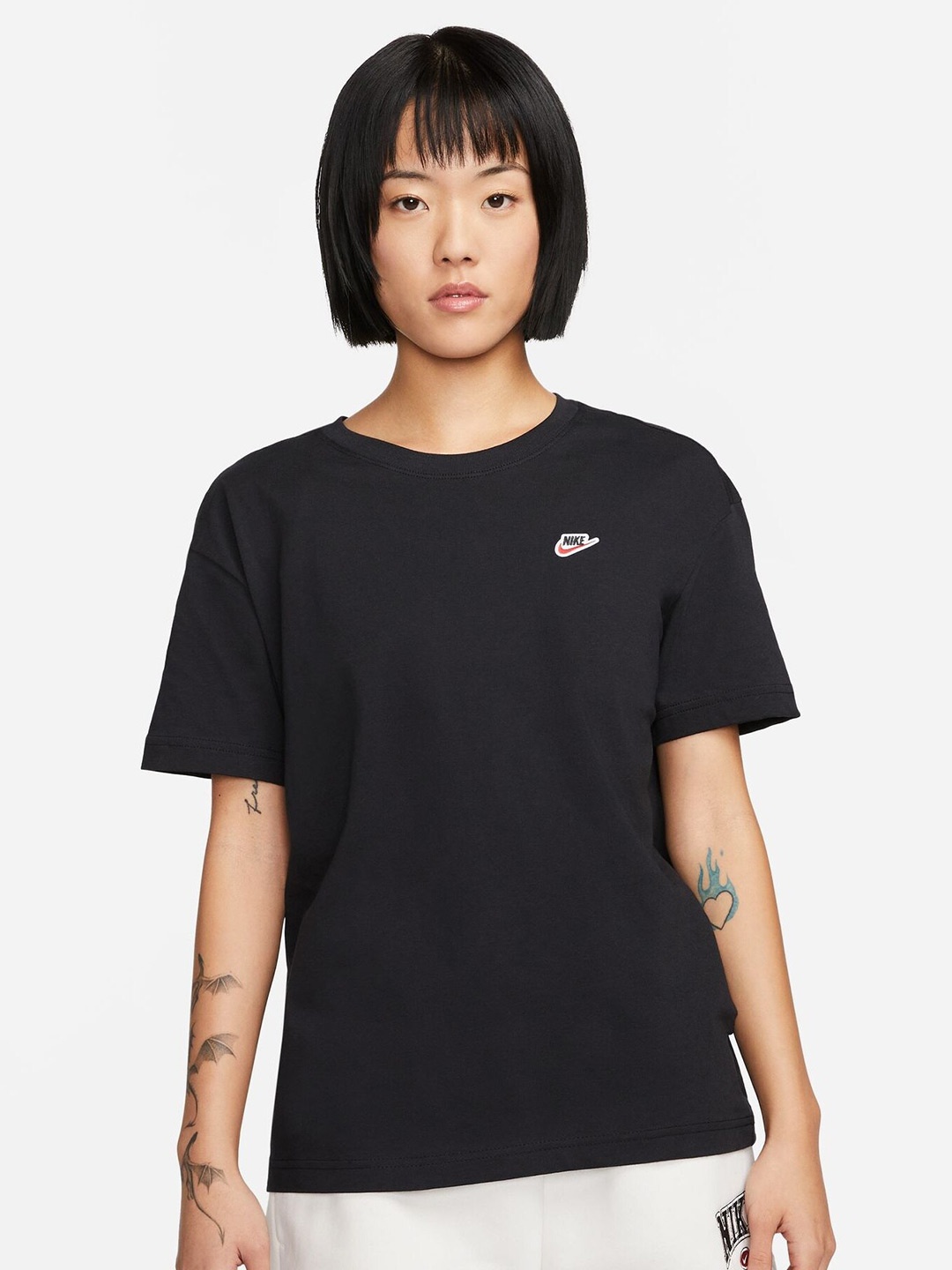 

Nike Sportswear Short Sleeves Cotton T-Shirt, Black