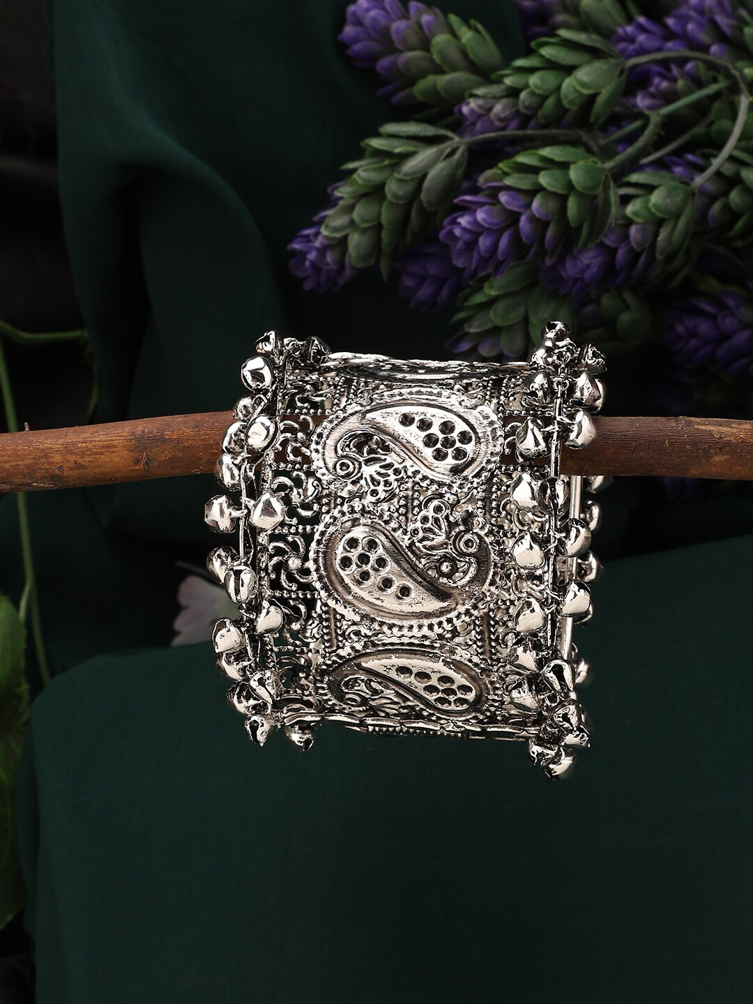 

ANIKAS CREATION German Silver Silver-Plated Kada Bracelet