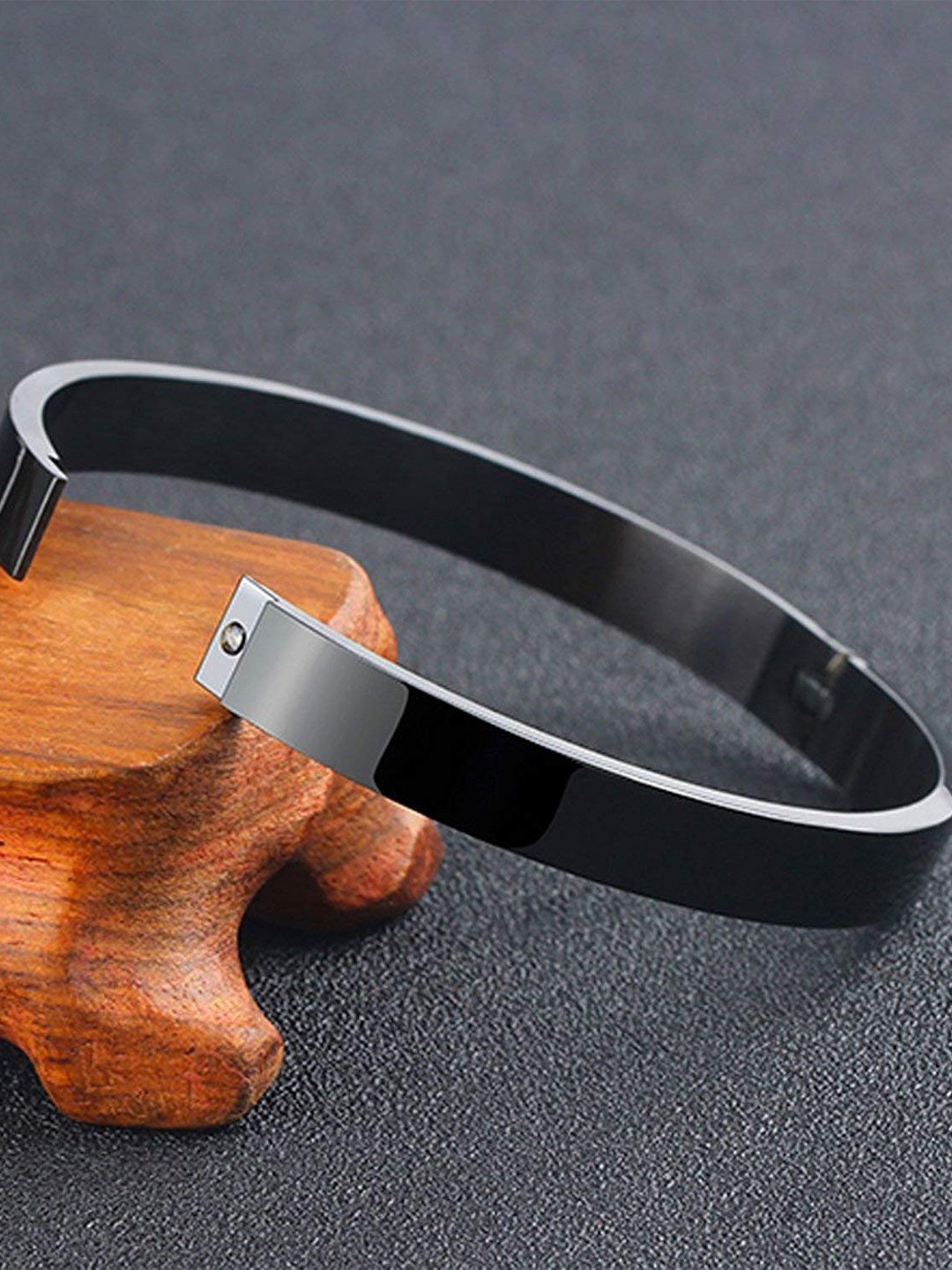 

The Pari Stainless Steel Kada Bracelet, Black