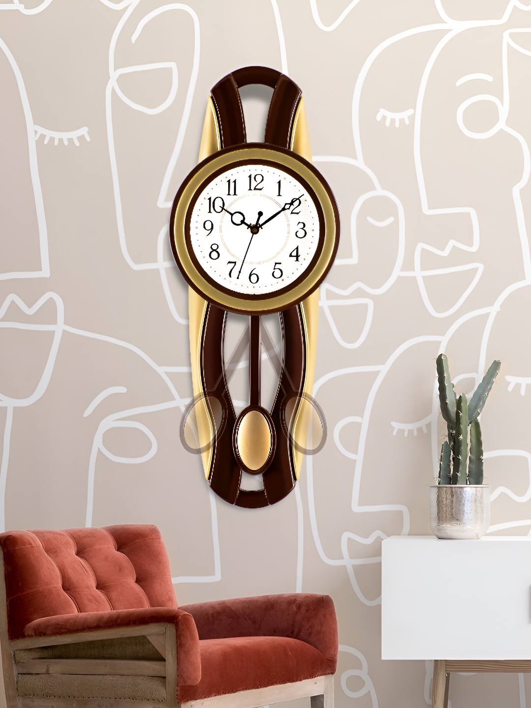 Attractionz GoldToned & Brown Round Analogue Contemporary Wall Clock, Gold