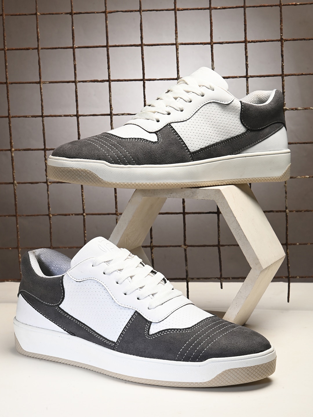 

Prolific Men LuxeSole Contrast Sole Sneakers, Grey