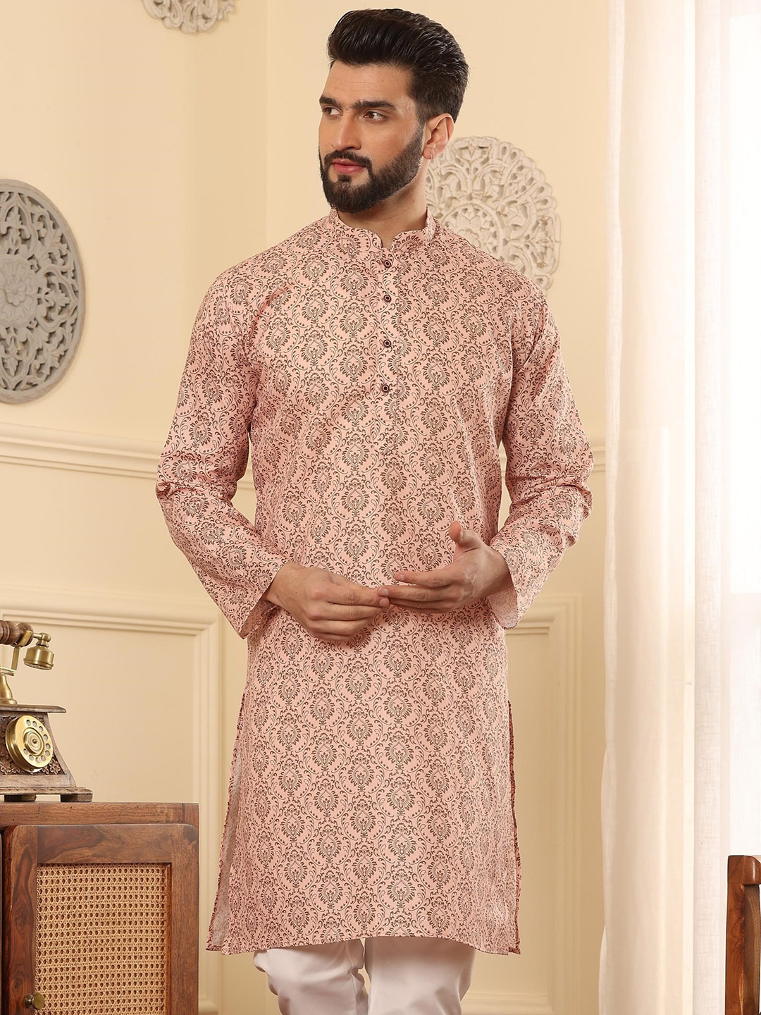 

Armaan Ethnic Ethnic Motifs Printed Cotton Kurta, Peach