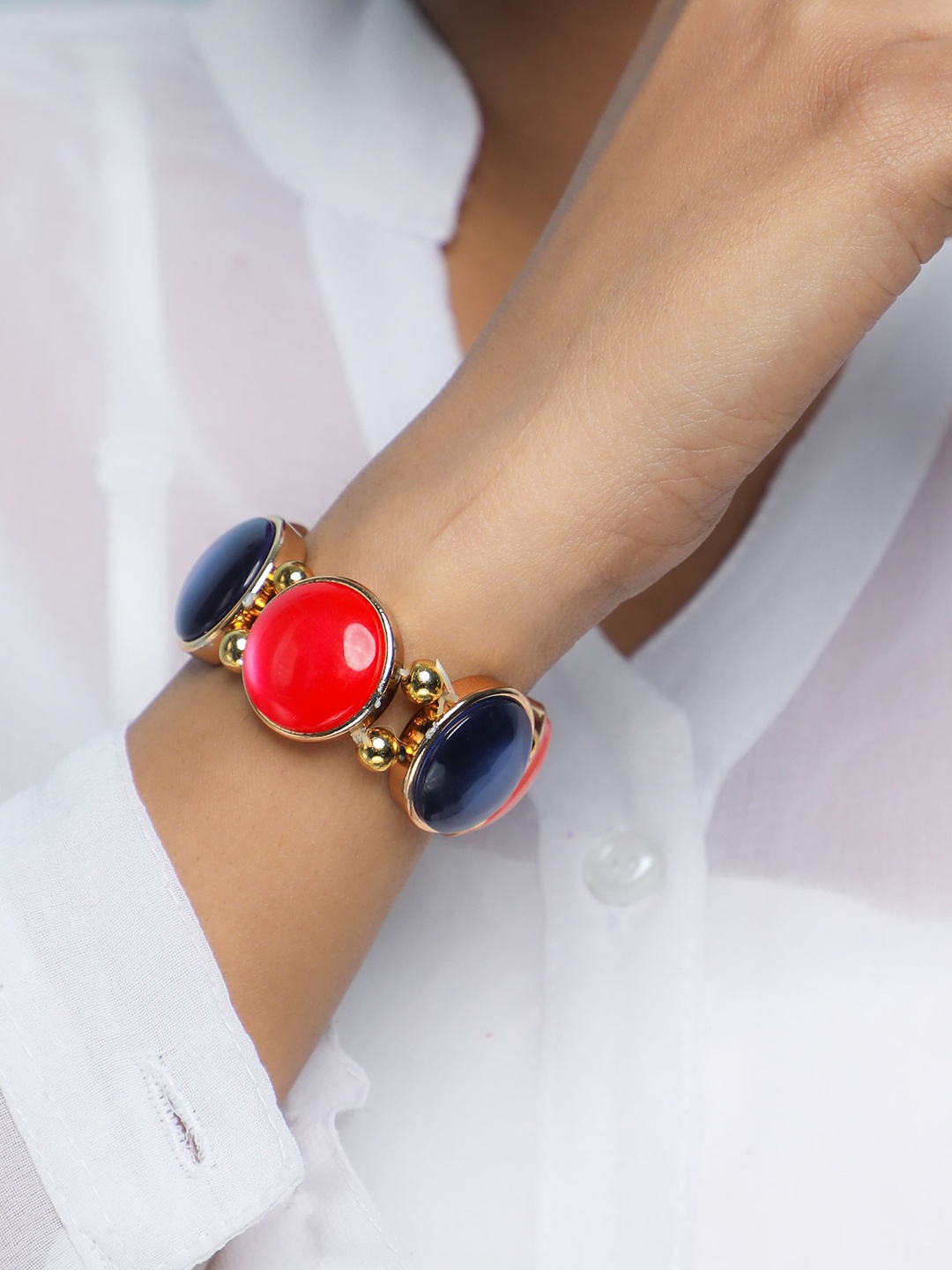 

VOJ Women Stainless Steel Gold-Plated Bracelet