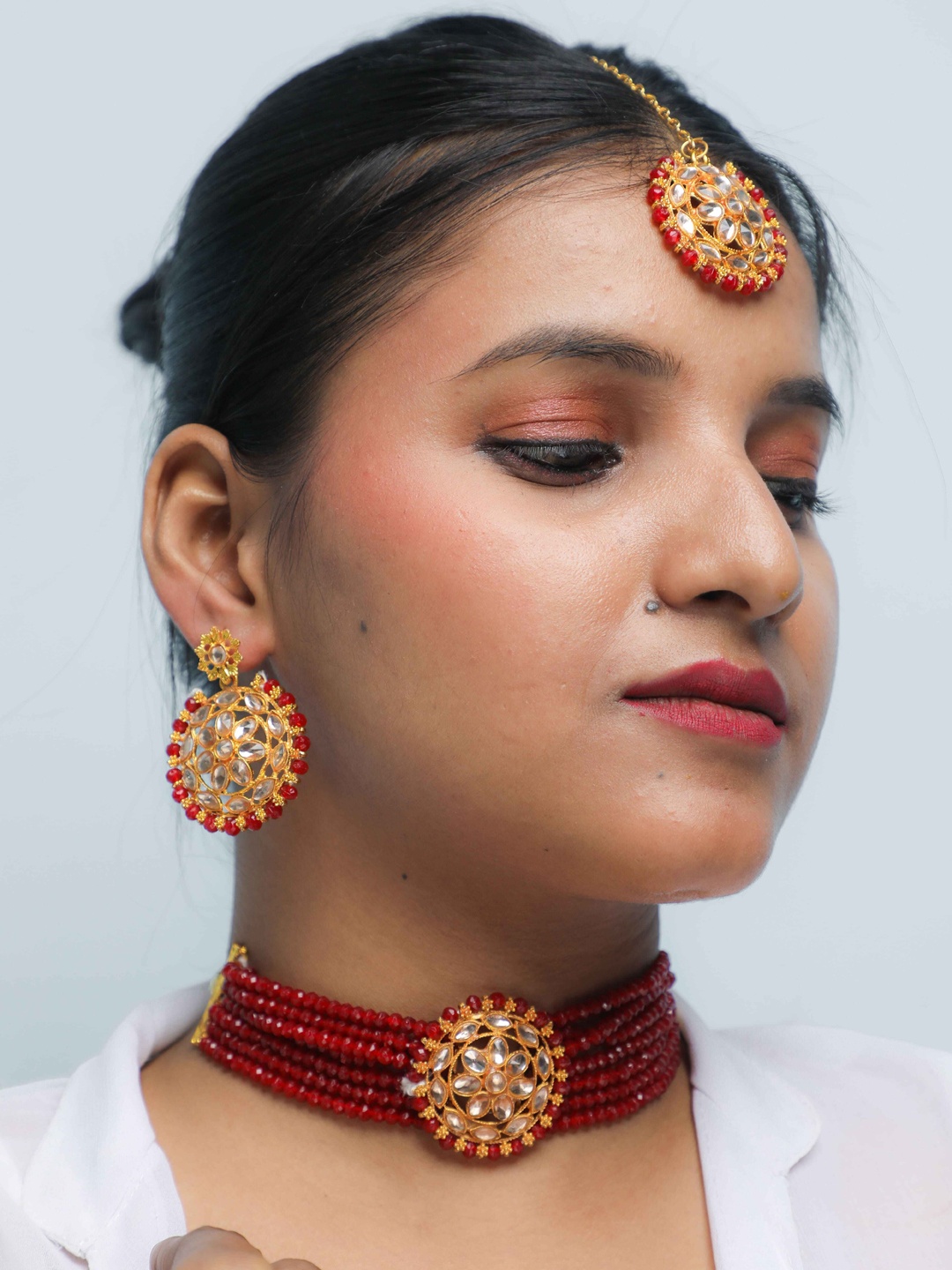 

VOJ Gold-Plated Kundan-Studded & Beaded Jewellery Set