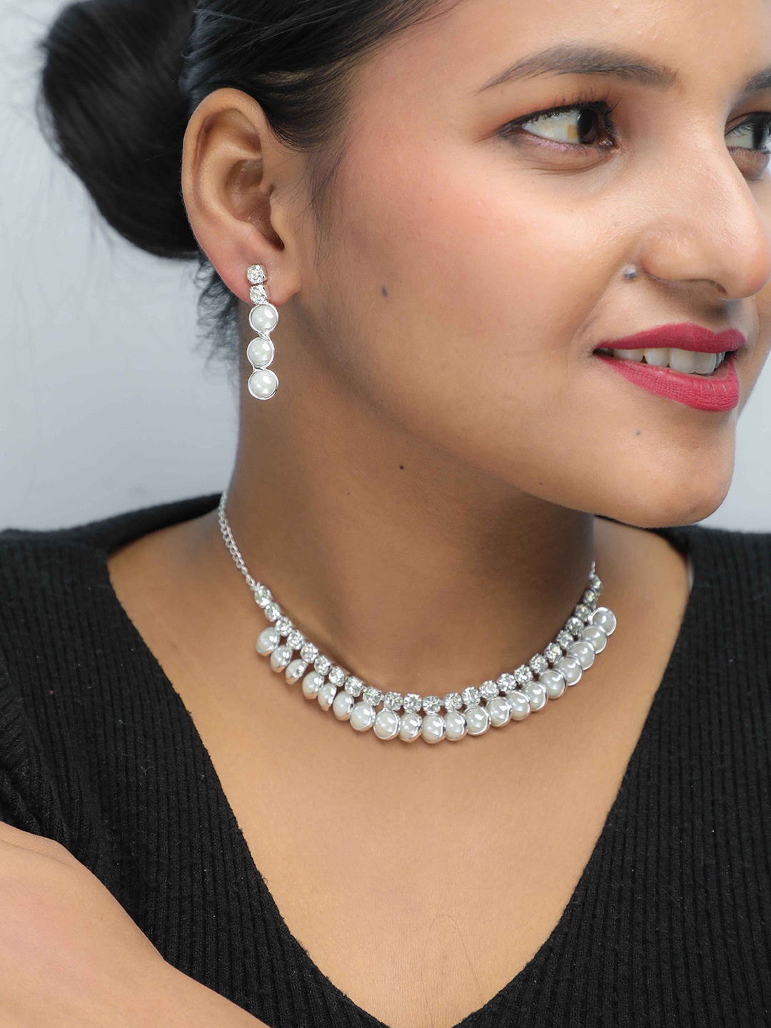 

VOJ Silver Plated Stones Studded & Beaded Jewellery Set