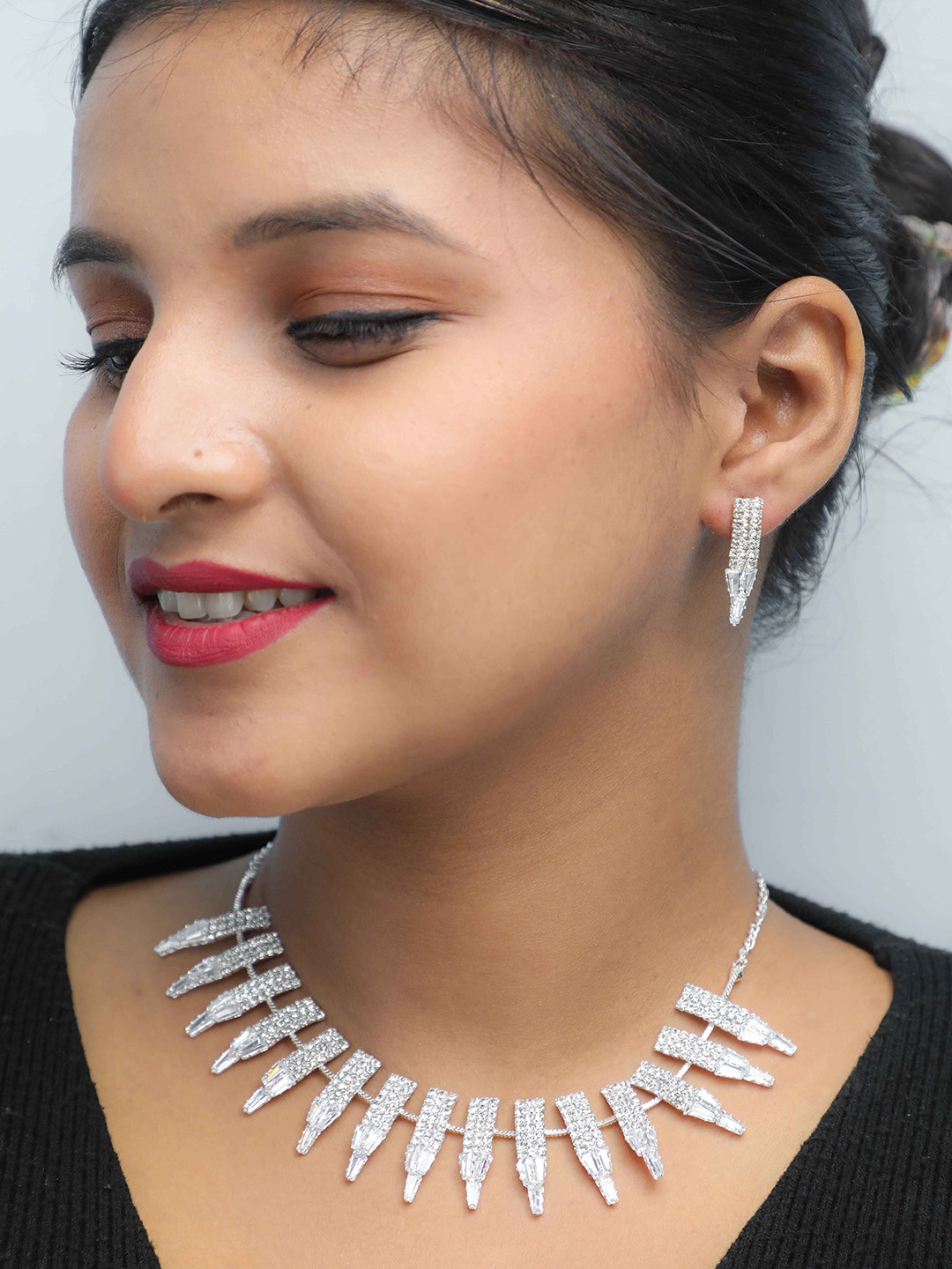 

VOJ Silver-Plated Stone Studded Jewellery Set