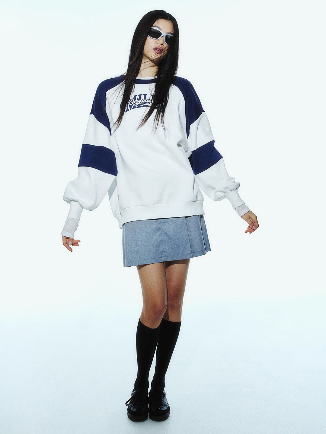 

H&M Oversized Printed Sweatshirt, White