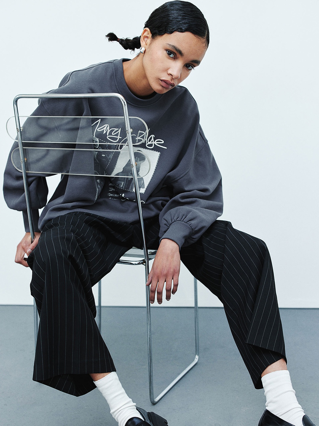 

H&M Oversized Printed Sweatshirt, Grey