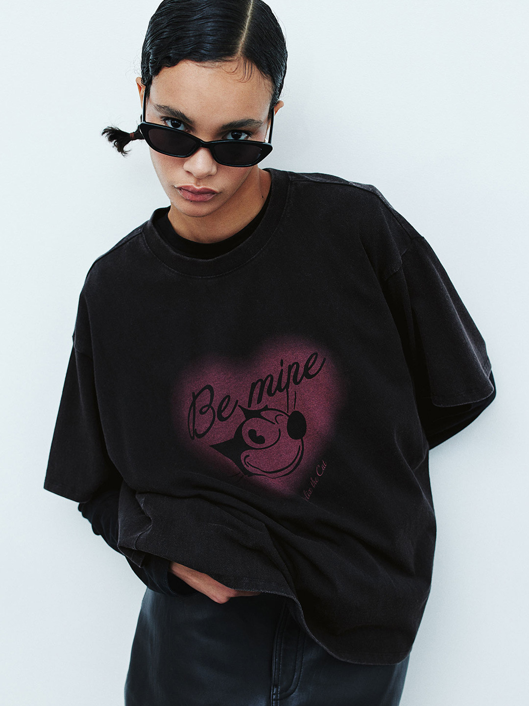 

H&M Oversized Printed Pure Cotton T-shirt, Black