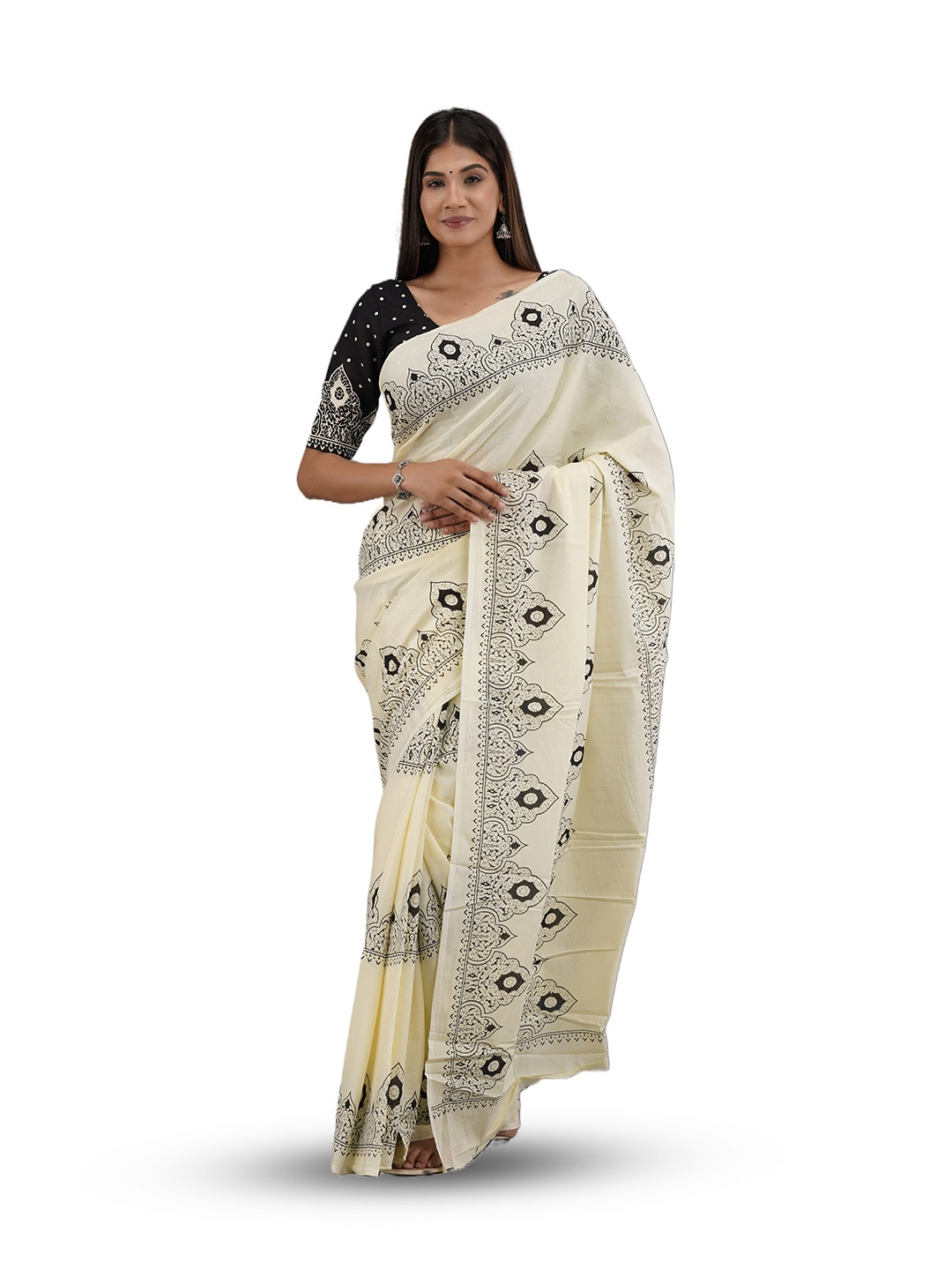 

GK FASHION Ethnic Motifs Pure Cotton Block Print Saree, Cream