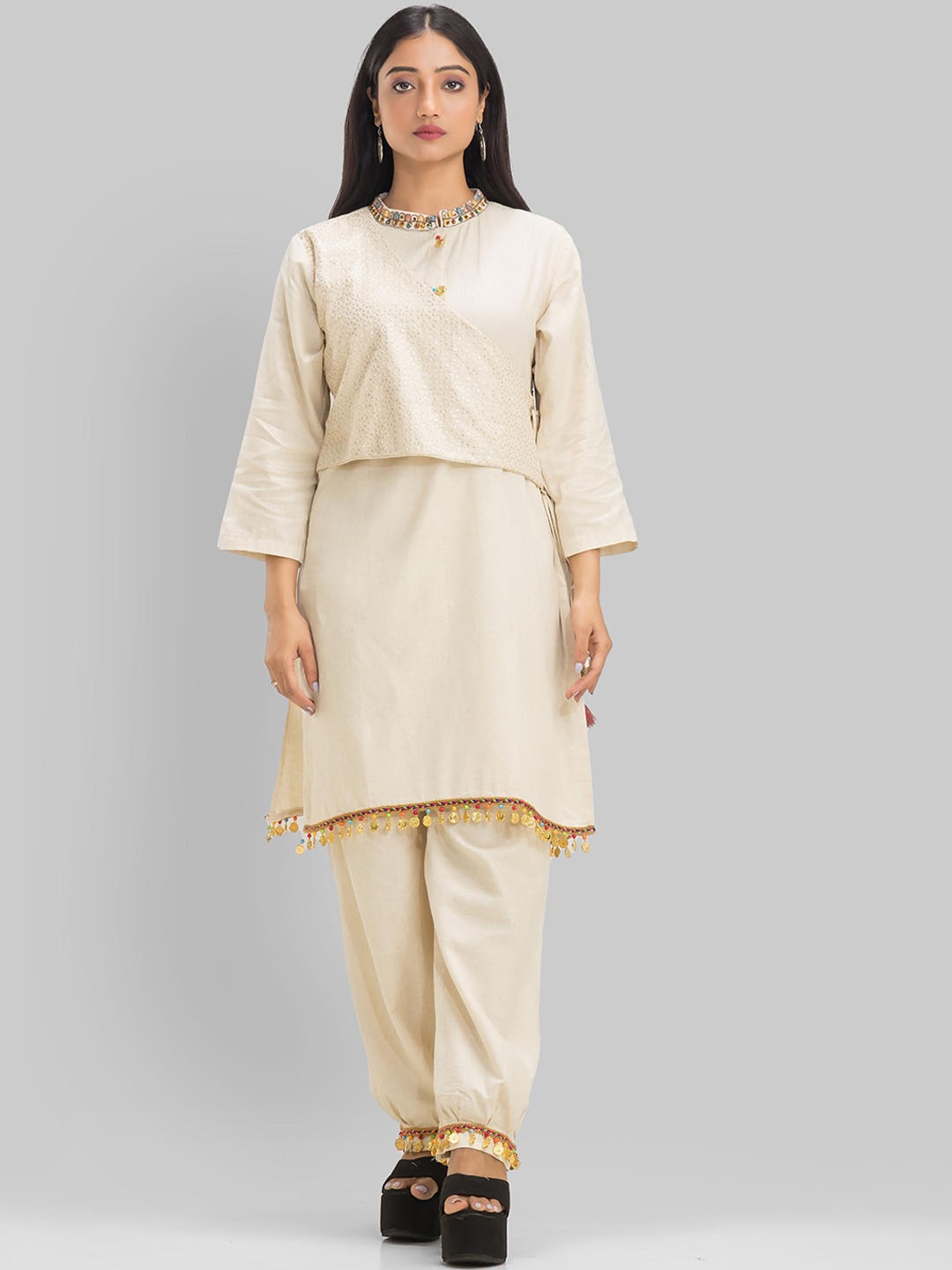 

SACRED SUTA Regular Sequinned Silk Crepe Kurta with Salwar, White