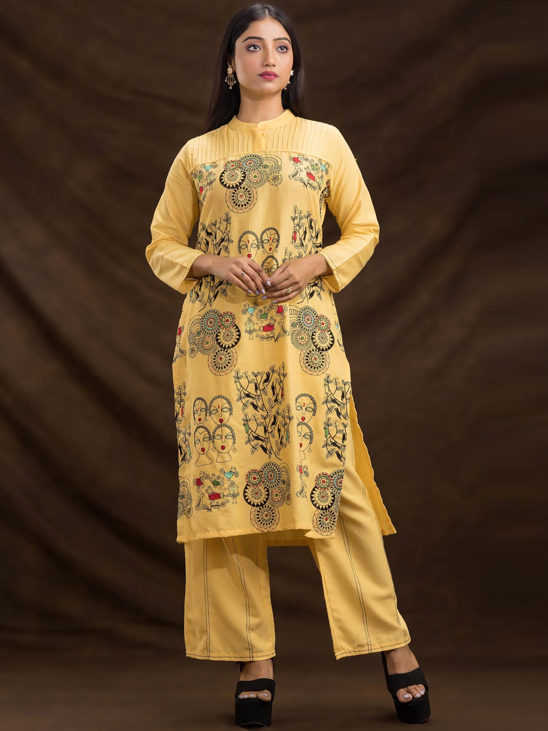

SACRED SUTA Ethnic Motifs Printed Regular Mandarin Collar Silk Crepe Kurta with Trouser, Yellow