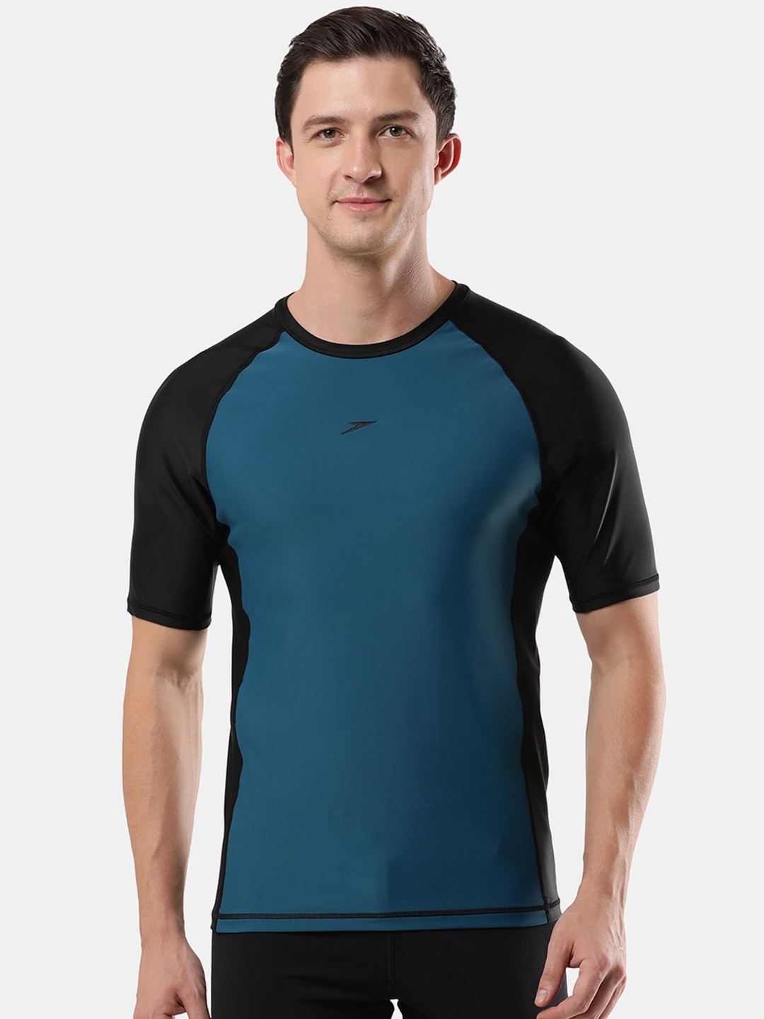 

Speedo Colourblocked Swim Tshirt, Blue