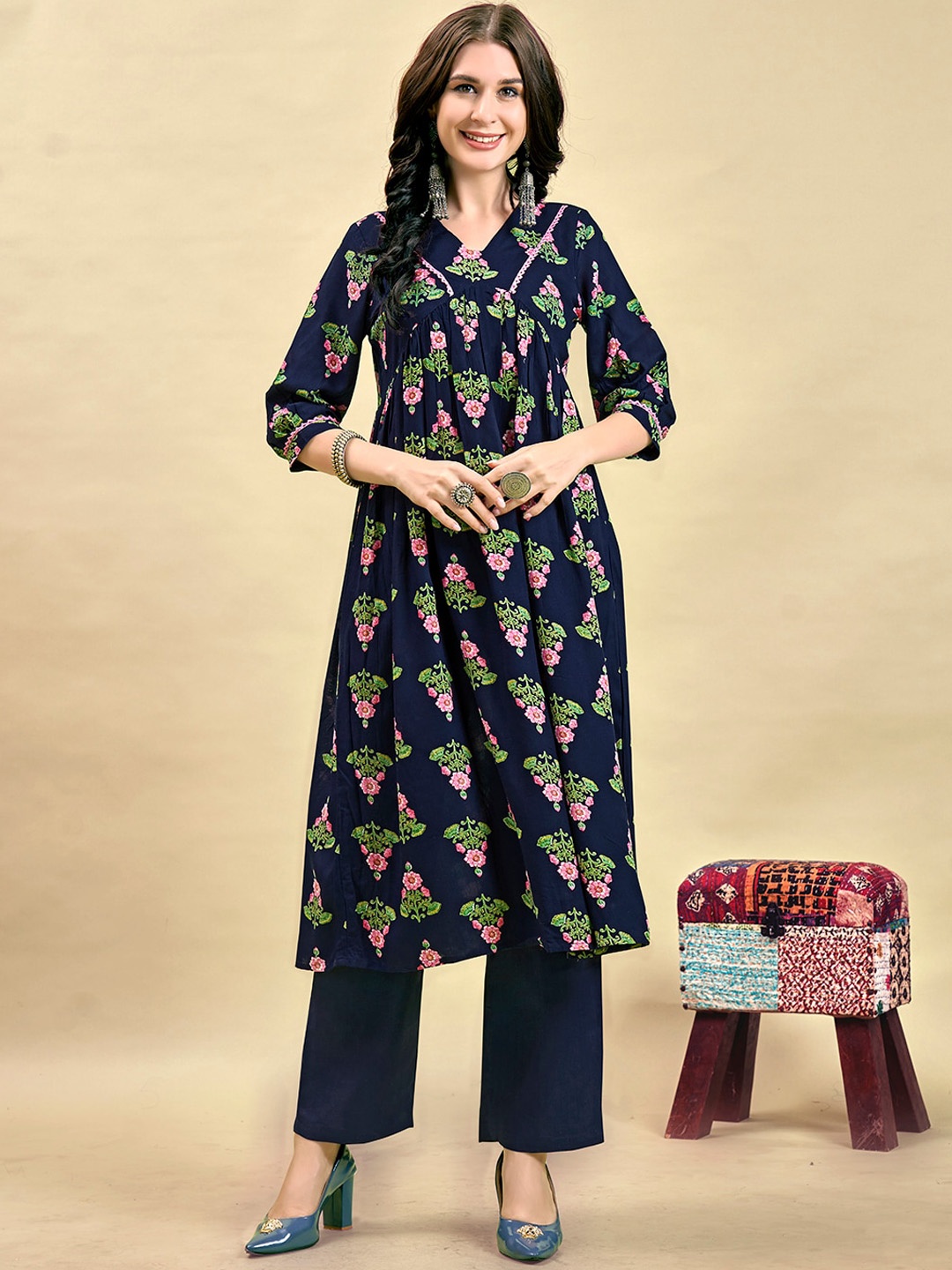 

Anouk Floral Printed Empire Kurta with Palazzos, Navy blue