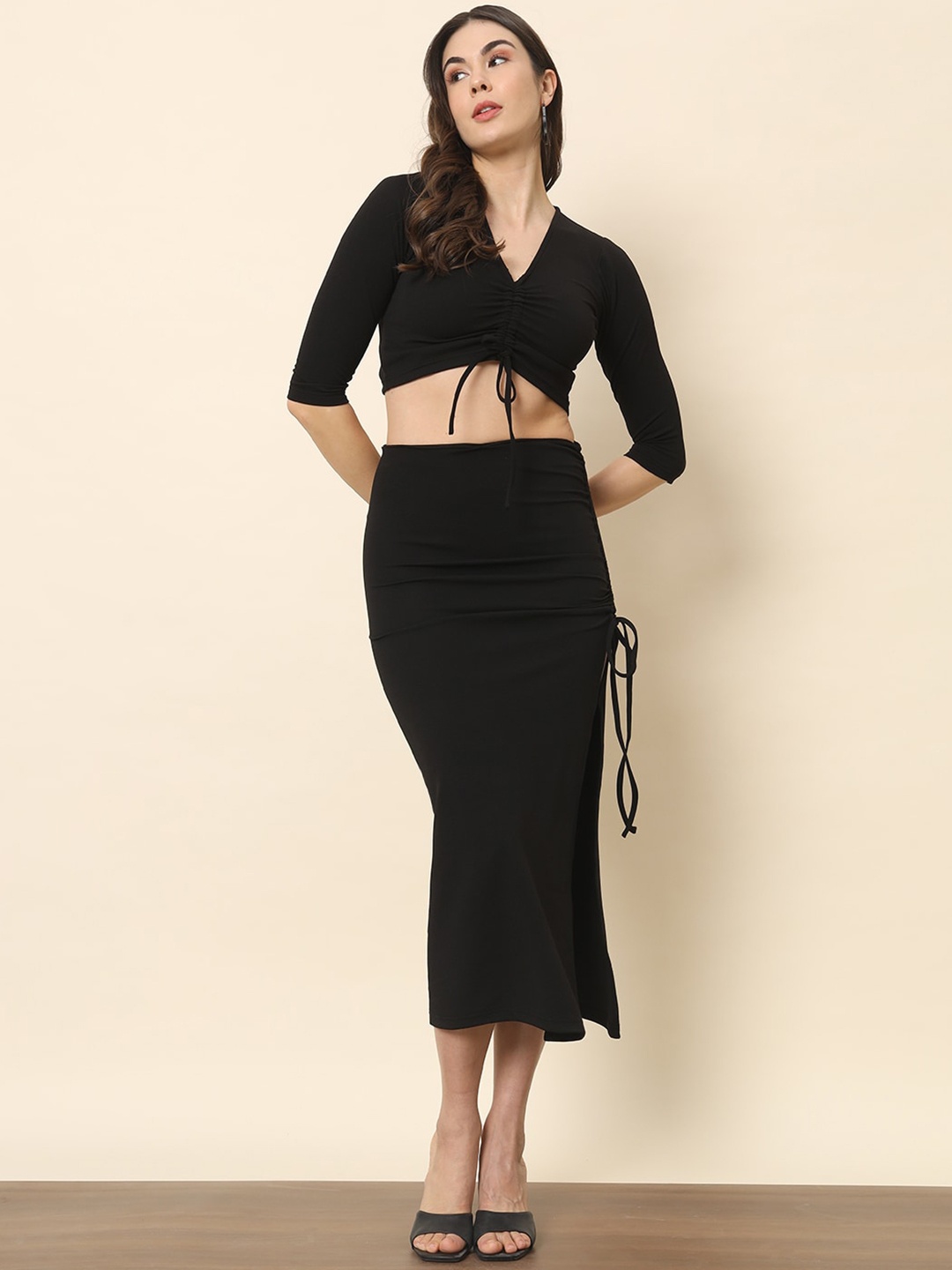 

Trend Arrest V-Neck Ruched Crop Top With Skirt Co-Ords, Black