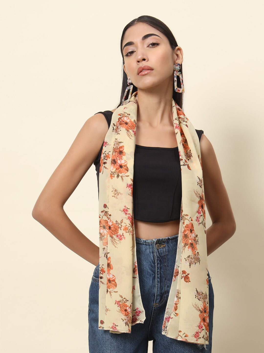 

Trend Arrest Floral Printed Scarf, Yellow