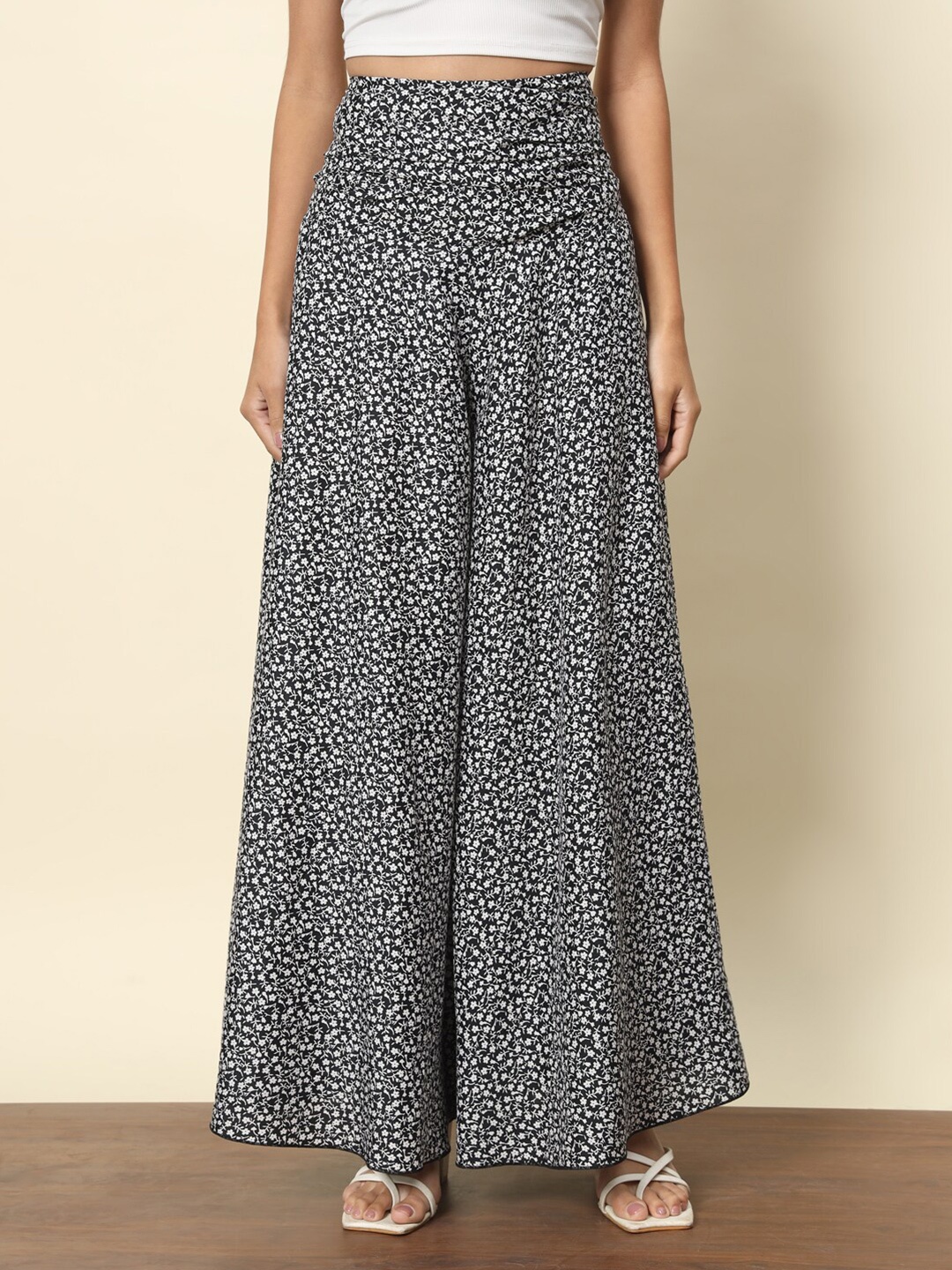 

Trend Arrest Floral Printed Flared Palazzos, Black