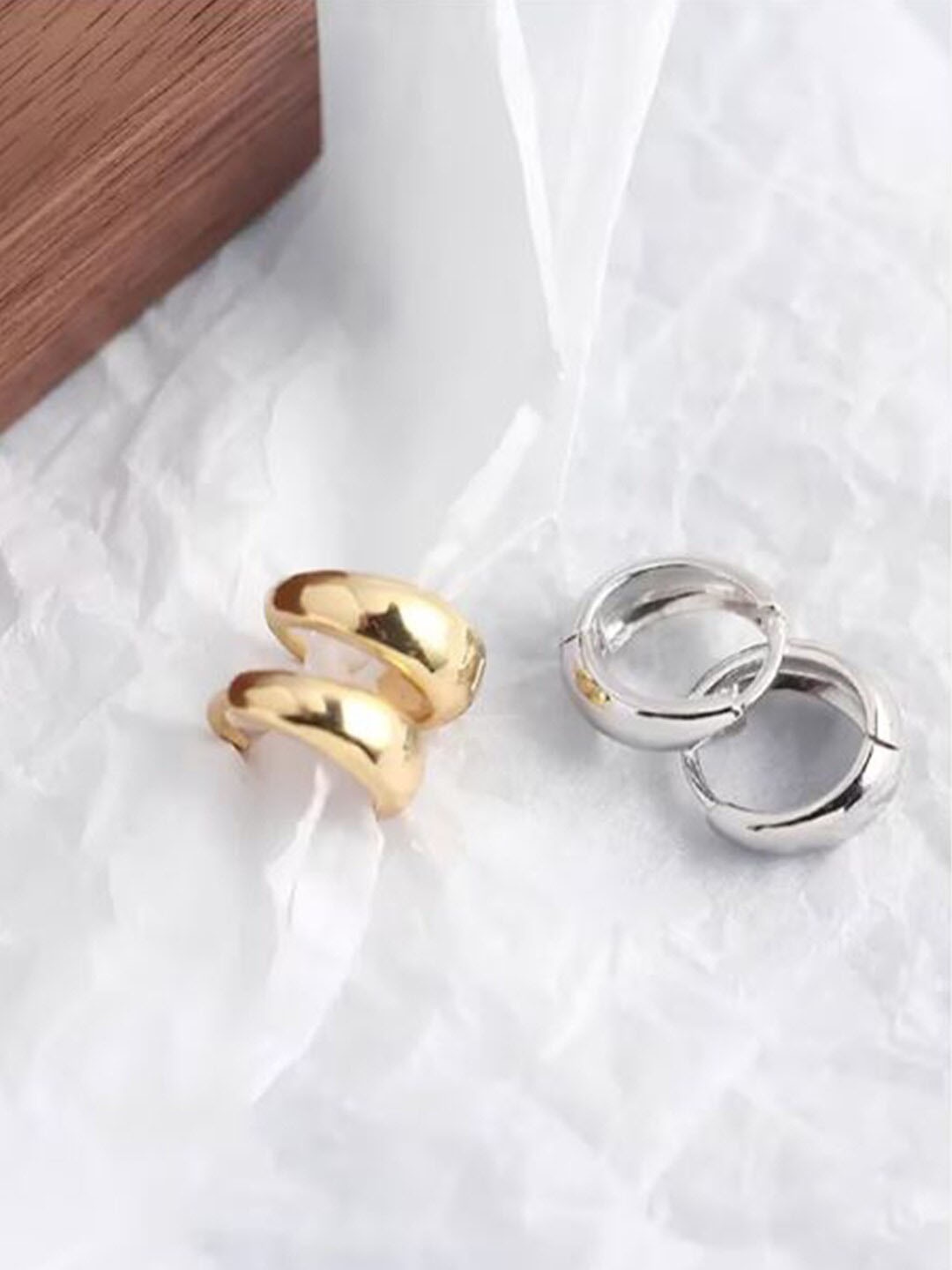 

Mahi Set Of 2 Rhodium-Plated Contemporary Hoop Earrings, Gold