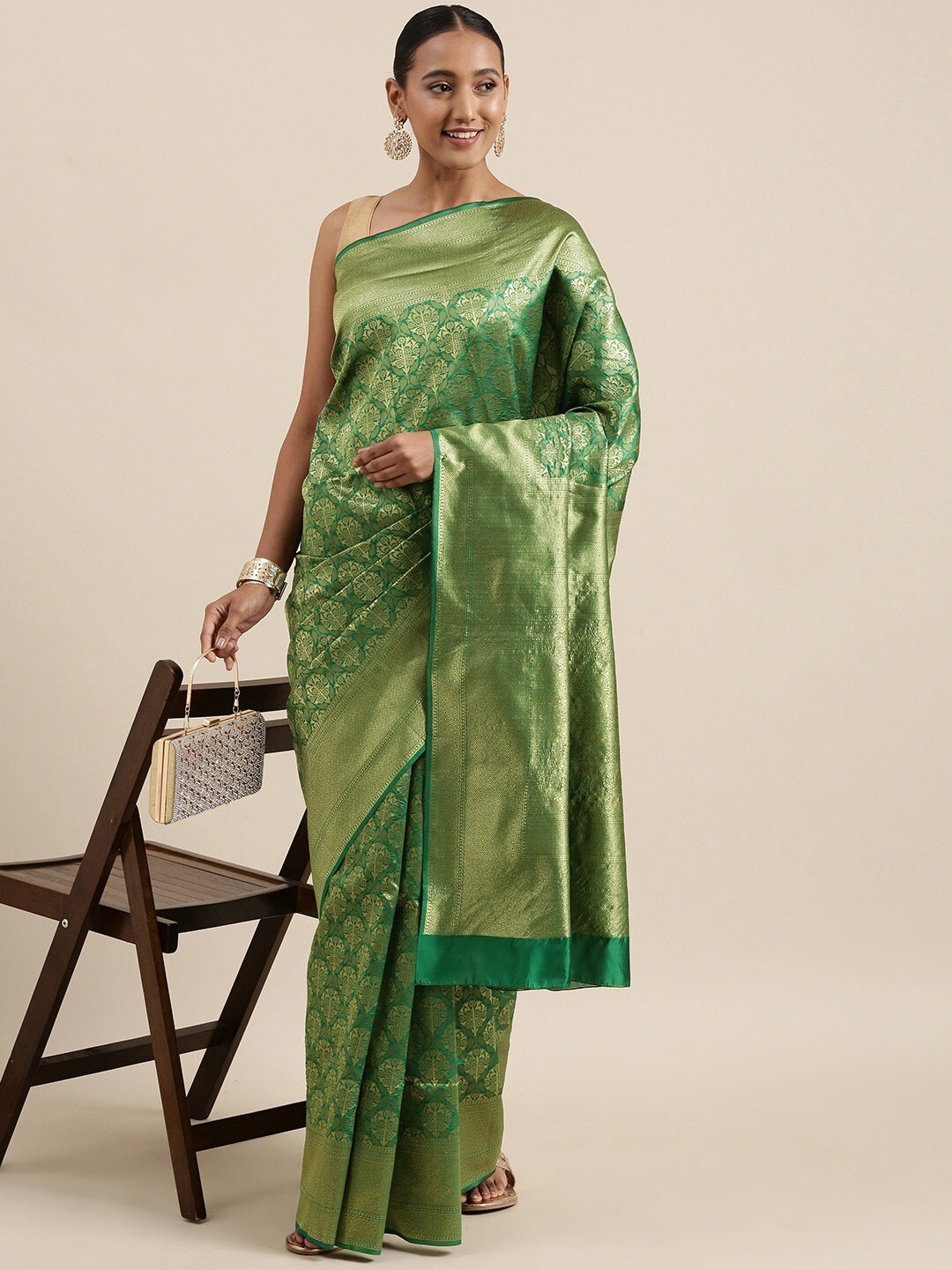 

HRITIKA Woven Design Zari Saree, Green