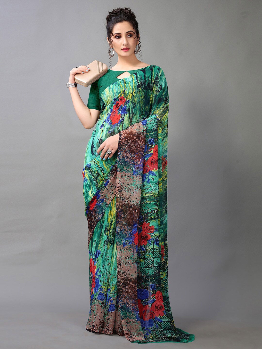 

HRITIKA Floral Printed Saree, Green