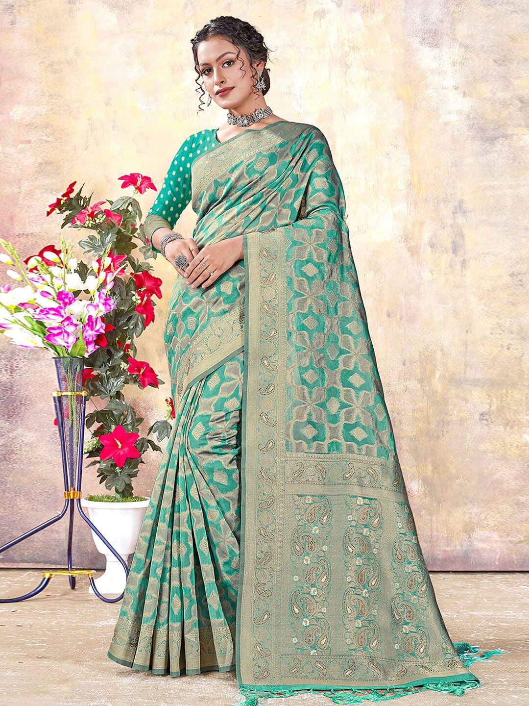 

Mitera Ethnic Motifs Woven Design Zari Organza Saree, Sea green