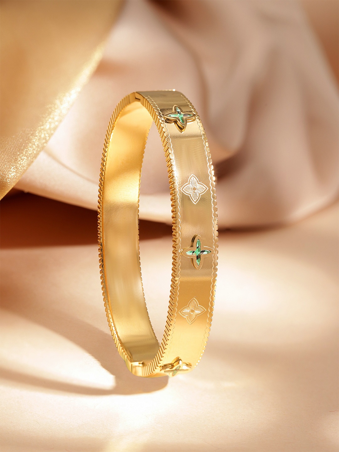 

Rubans Voguish Gold-Plated Stoned Studded Water-Resistant Bangle-Style Bracelet