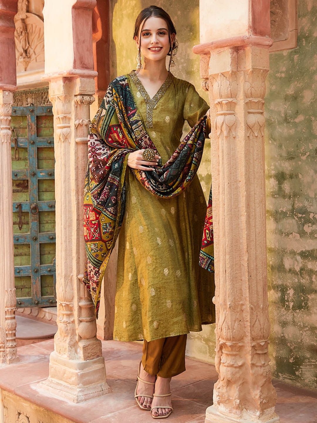 

FASHOR Ethnic Motifs Printed V Neck Sequinned A-Line Kurta with Trousers & With Dupatta, Green