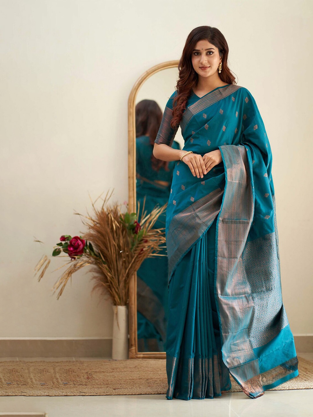 

HANDSEL Ethnic Woven Design Zari Pure Silk Banarasi Saree, Sea green
