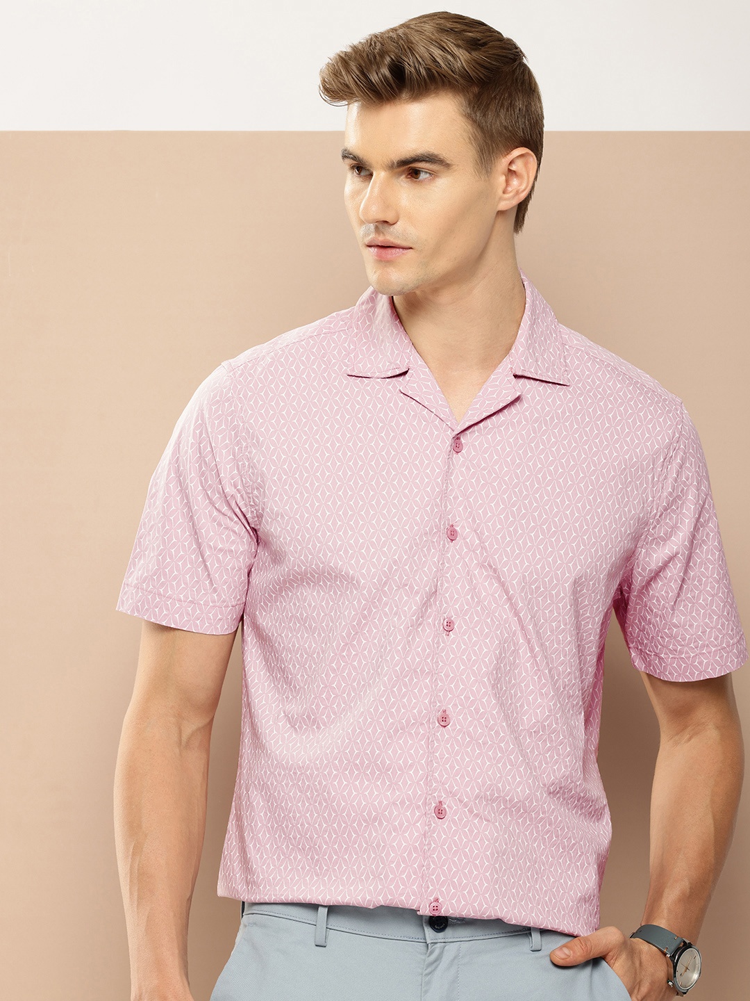 

INVICTUS Men Slim Fit Geometric Printed Cuban Collar Casual Shirt, Pink