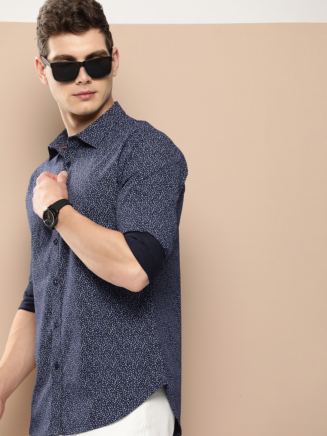 

INVICTUS Men Slim Fit Printed Pure Cotton Casual Shirt, Navy blue