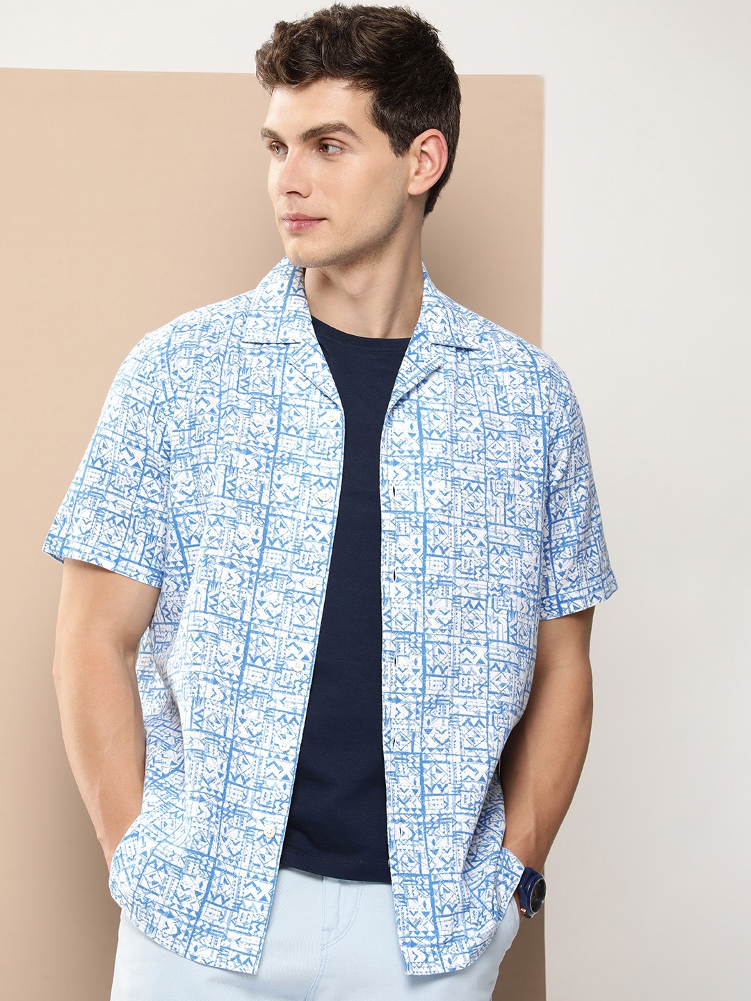 

INVICTUS Men Slim Fit Printed Cuban Collar Pure Cotton Casual Shirt, Blue