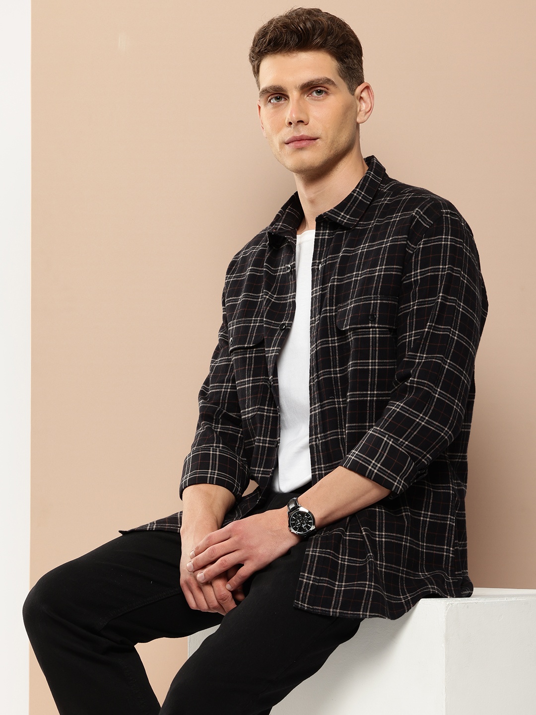 

INVICTUS Men Slim Fit Checked Pure Cotton Casual Shirt, Black