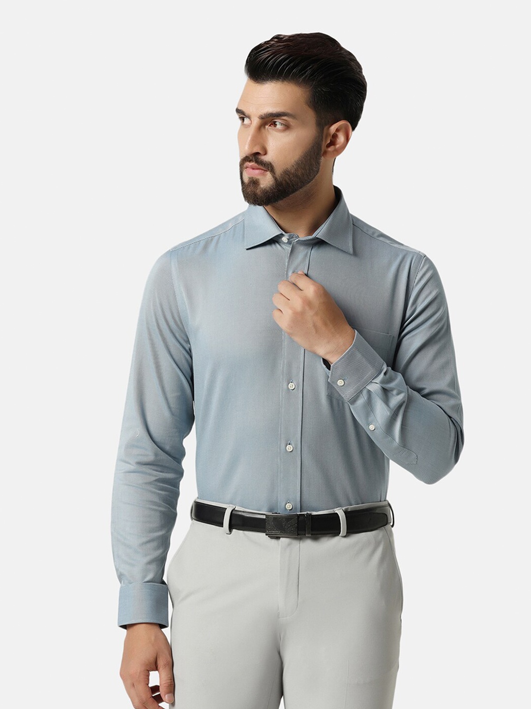 

Blackberrys Men India Slim Fit Temp Tech Formal Shirt, Blue