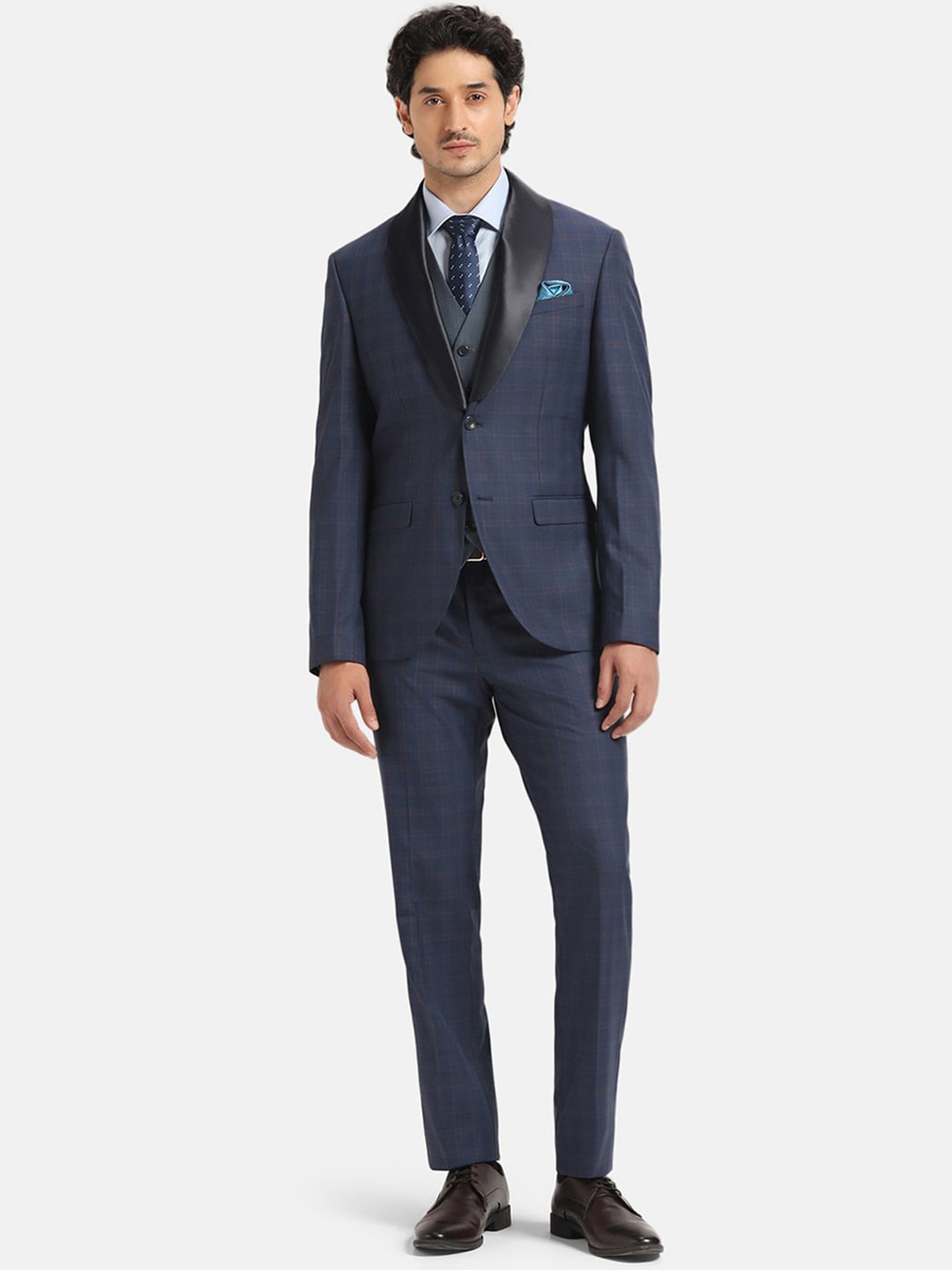 

Blackberrys Checked Slim-Fit Single-Breasted Three Piece Formal Suit, Blue