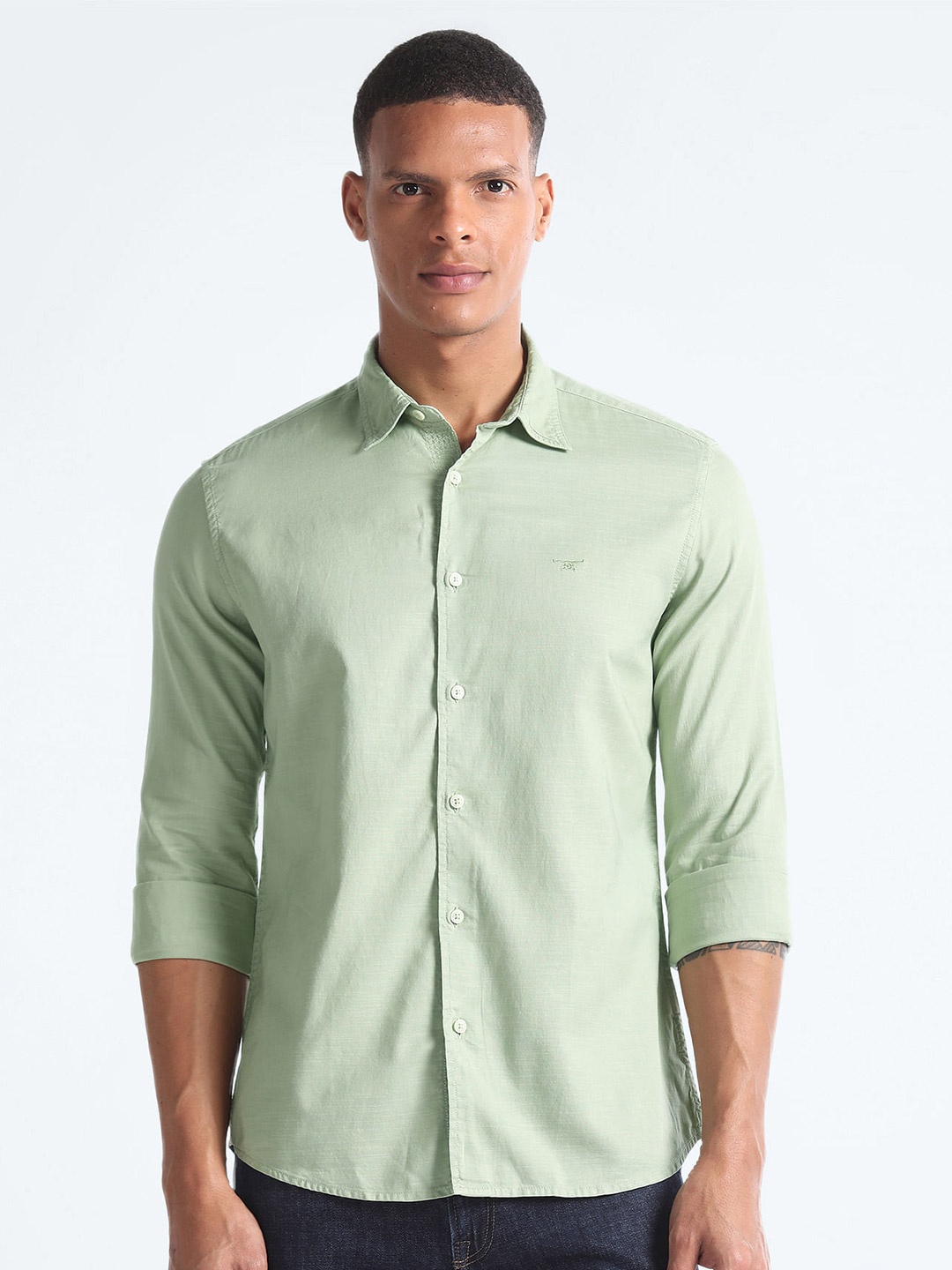 Flying Machine Spread Collar Cotton Slim Fit Opaque Casual Shirt, Green