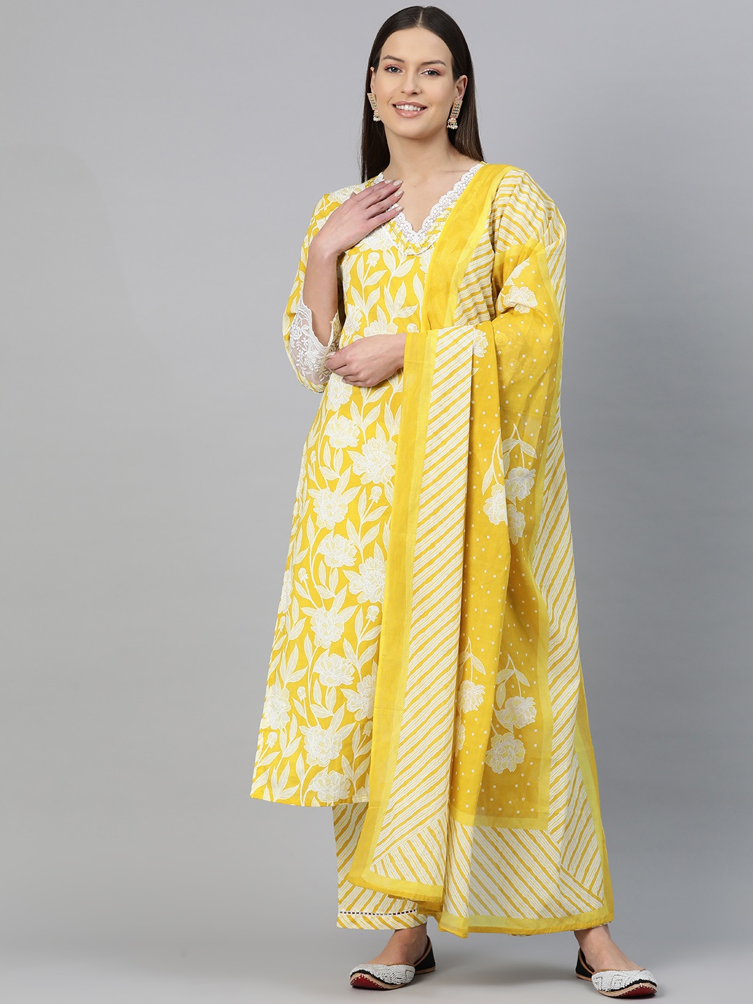 

Readiprint Floral Printed Thread Work Pure Cotton Kurta with Palazzos & Dupatta, Yellow