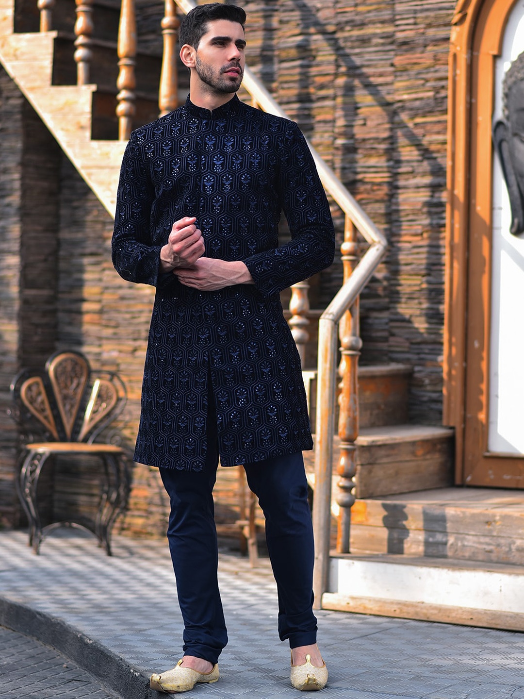 

HOUSE OF DEYANN Embroidered Sherwani With Churidar, Navy blue
