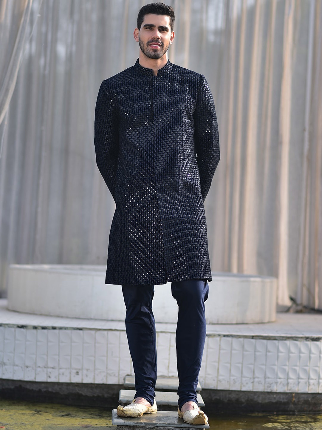 

HOUSE OF DEYANN Embroidered Sherwani With Churidar, Navy blue