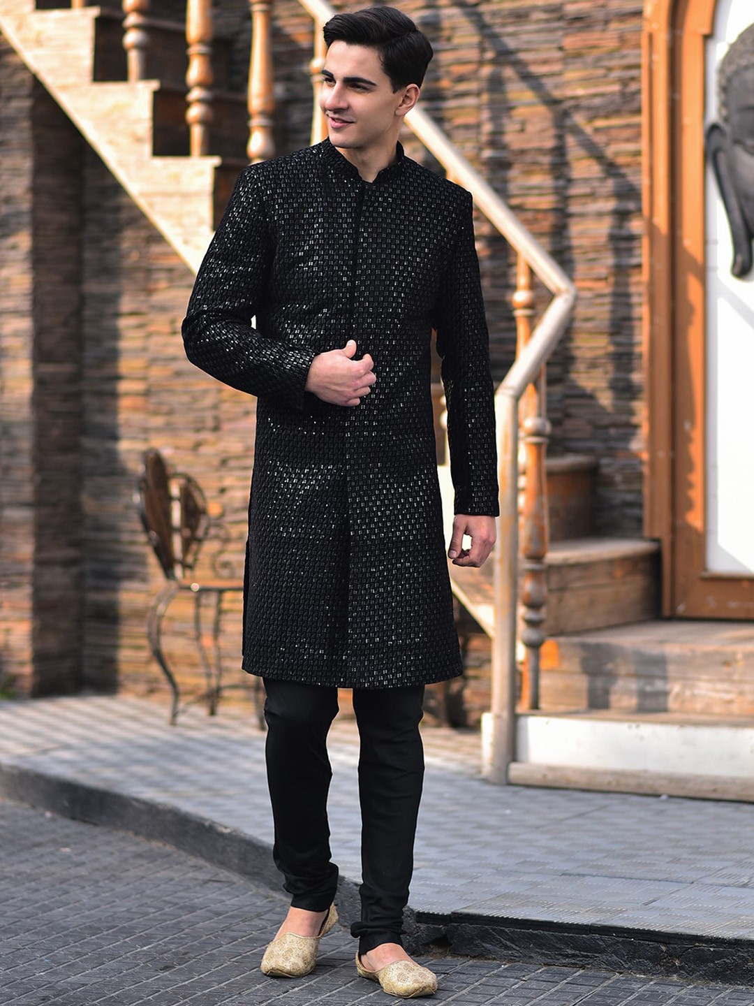 

HOUSE OF DEYANN Embroidered Sherwani With Churidar, Black