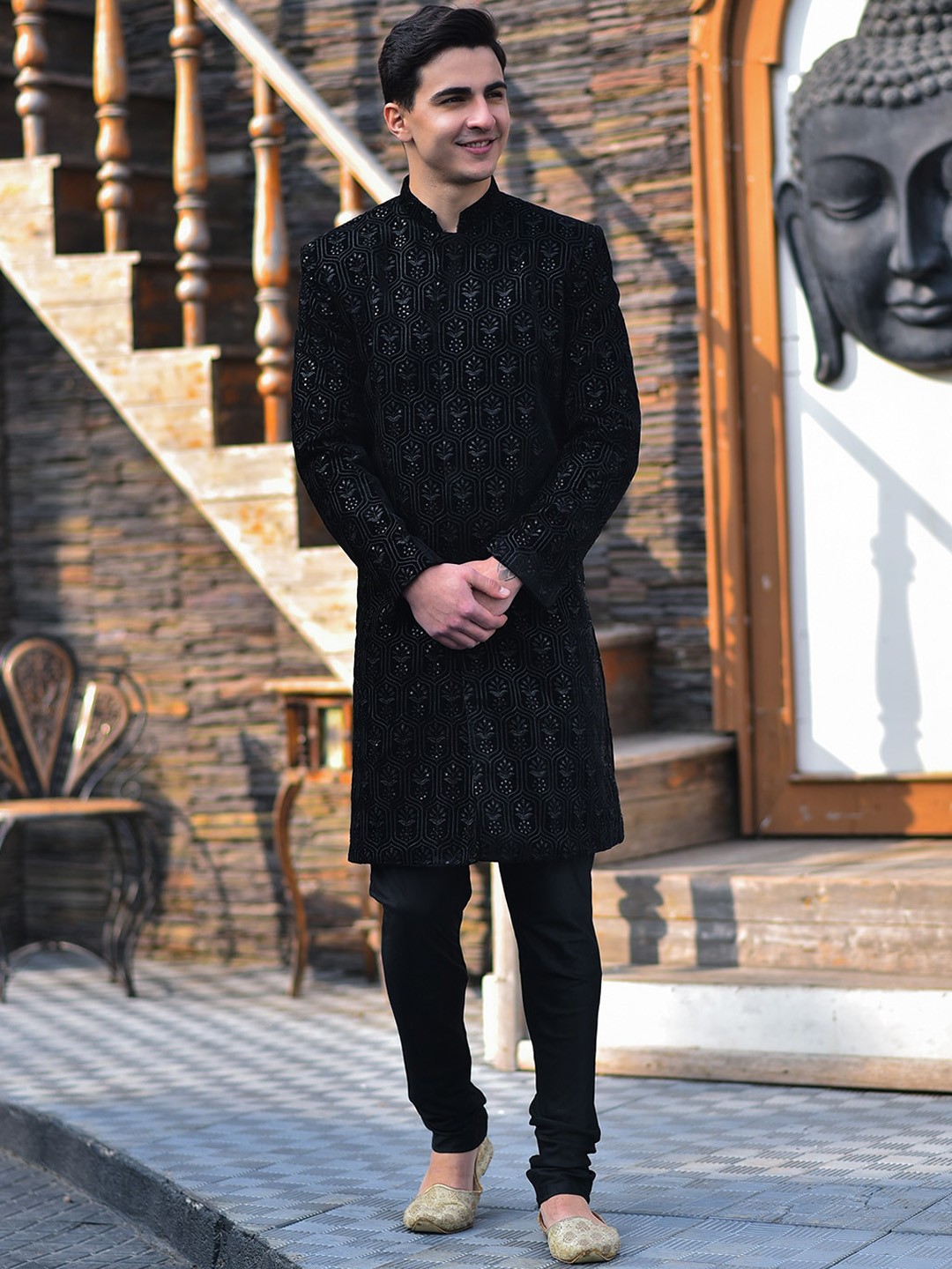 

HOUSE OF DEYANN Embroidered Sherwani With Churidar, Black