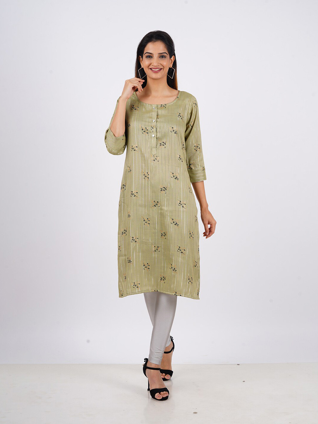 

BAESD Floral Printed Round Neck Straight Kurta, Khaki